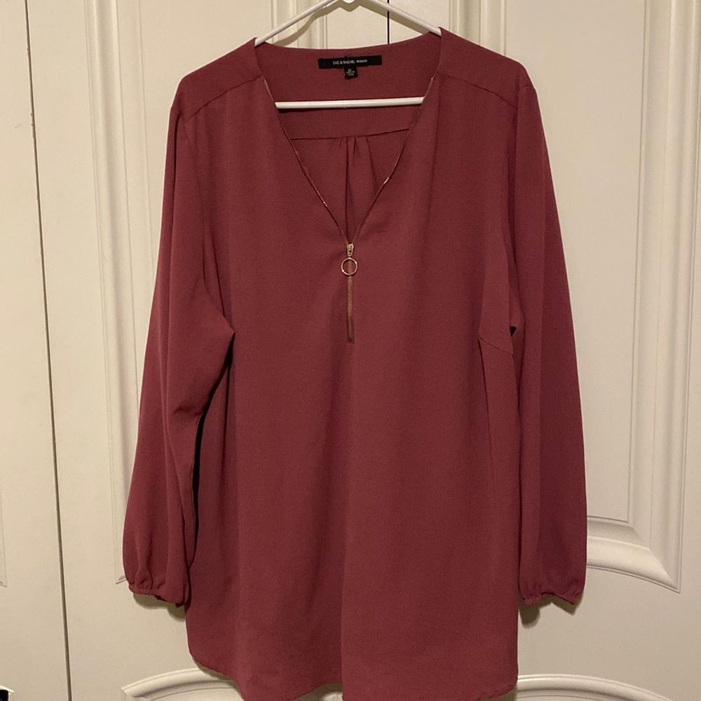 Zac & Rachel Woman Top (rose colored)